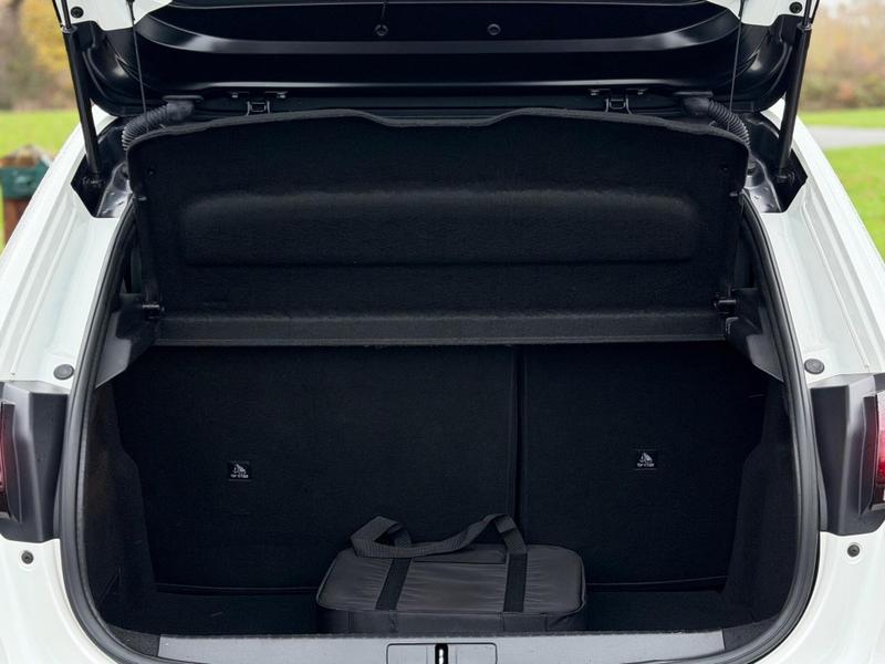 Used Peugeot 208 2020 for sale - 76888177: Photo 13