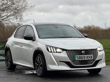 Used Peugeot 208 2020 for sale - 76888177: Photo