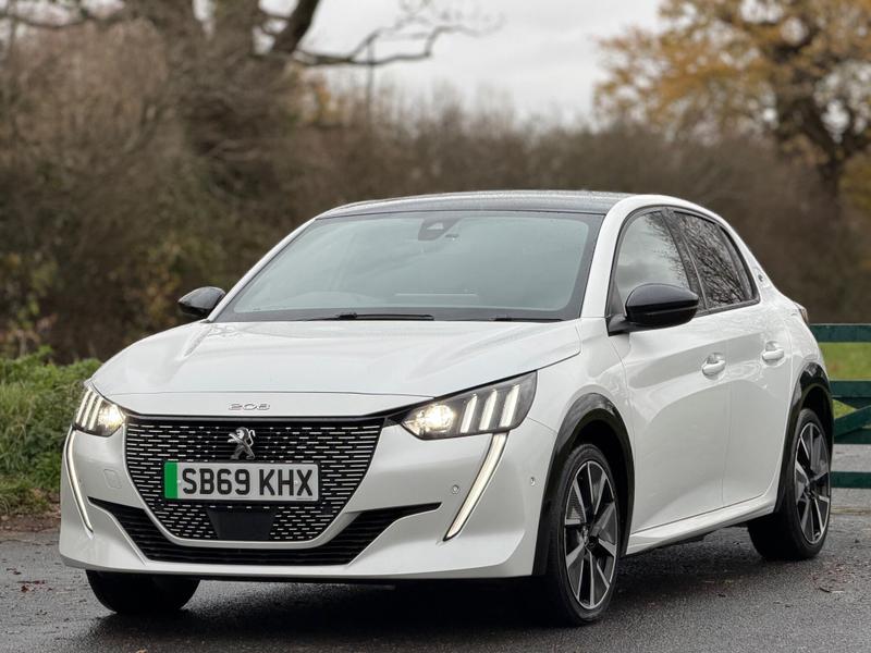 Used Peugeot 208 2020 for sale - 76888177: Photo 8