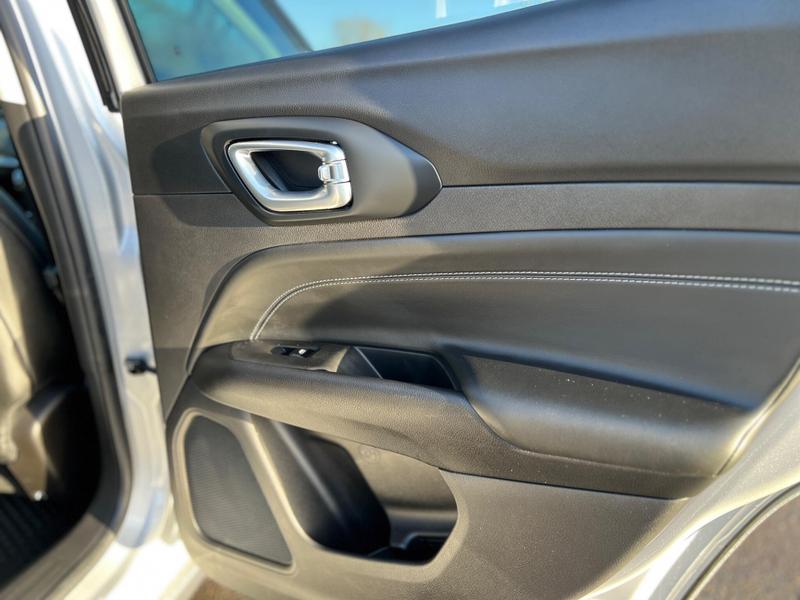 Used Jeep Compass 2024 for sale - 76941288: Photo 32