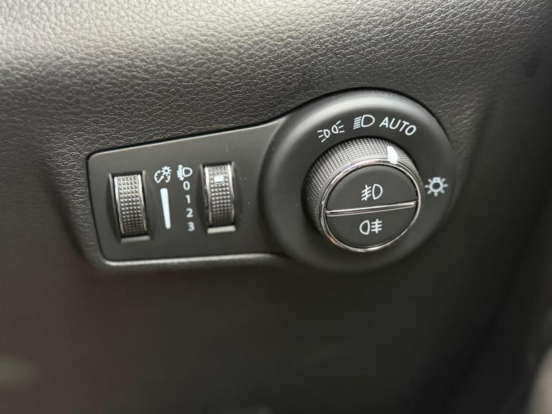 Used Jeep Compass 2024 for sale - 76888183: Photo 32