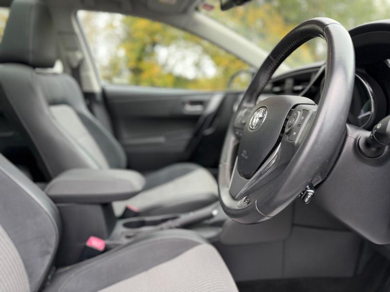 Used Toyota Auris 2016 for sale - 76882746: Photo 2