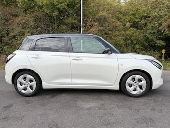 Used Suzuki Swift 2024 for sale - 79774695: Photo