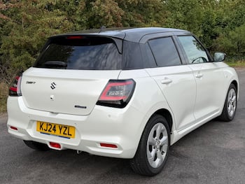 Used Suzuki Swift 2024 for sale - 79774695: Photo