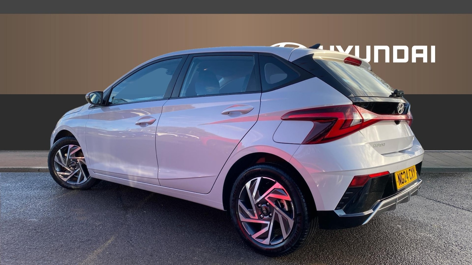 Used Hyundai i20 2024 for sale - 76681575: Photo 2