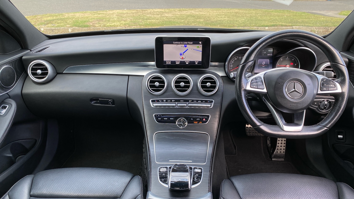 Used Mercedes-Benz C Class 2017 for sale - 76374602: Photo 10