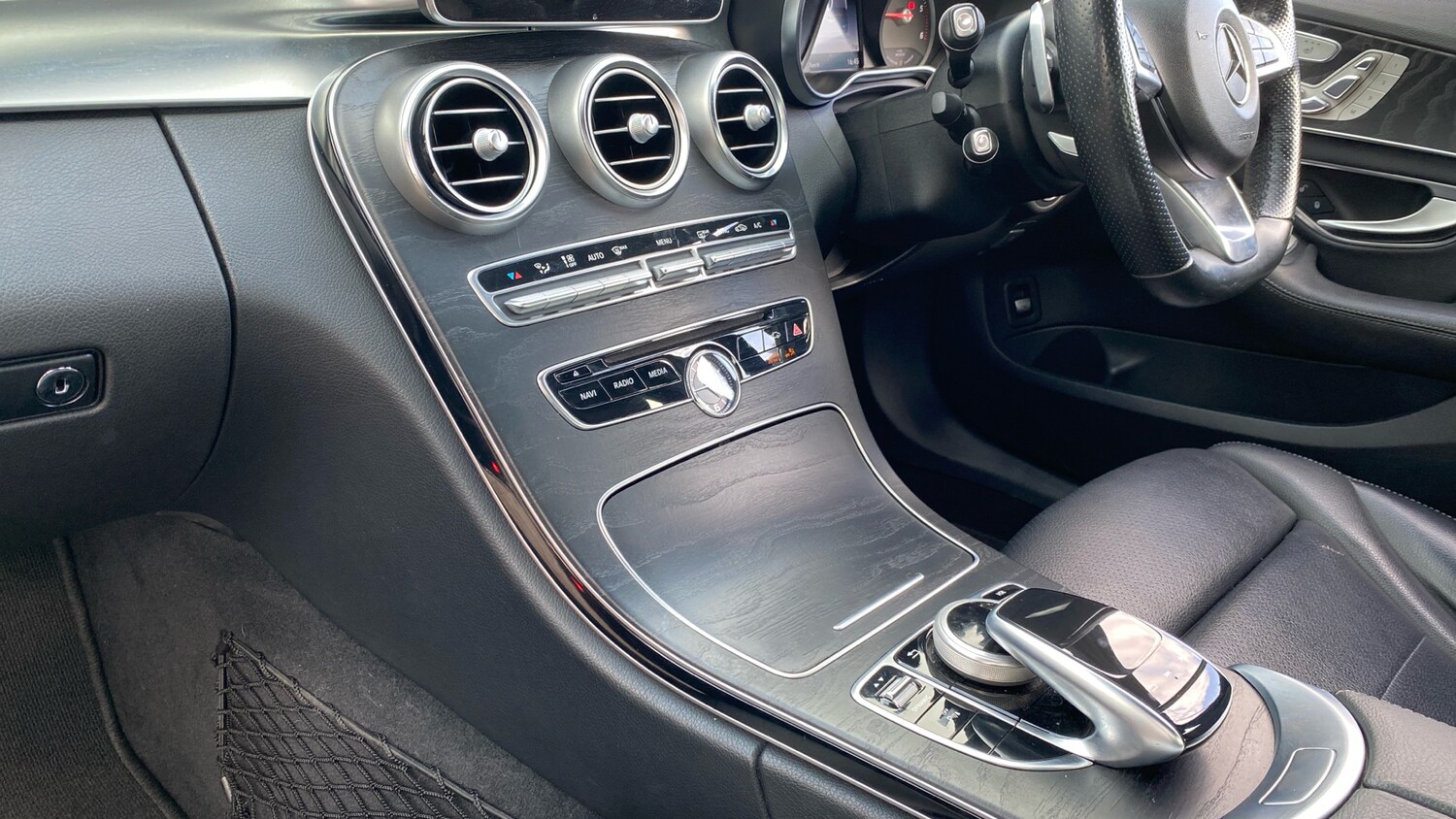Used Mercedes-Benz C Class 2017 for sale - 76374602: Photo 13