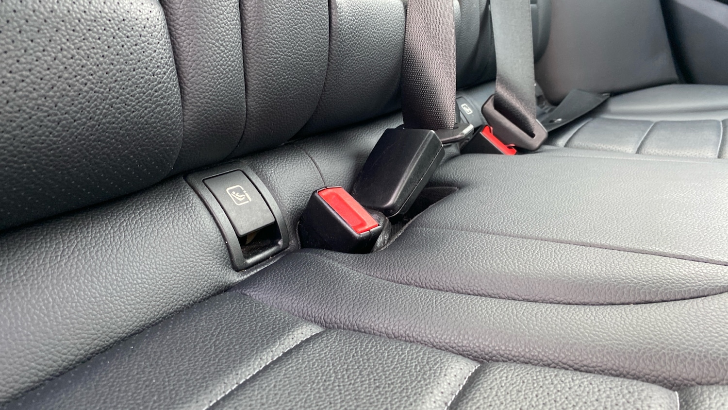 Used Mercedes-Benz C Class 2017 for sale - 76374602: Photo 17