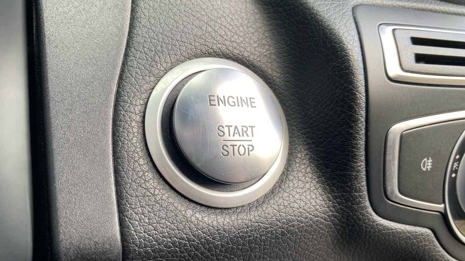 Used Mercedes-Benz C Class 2017 for sale - 76374602: Photo 28