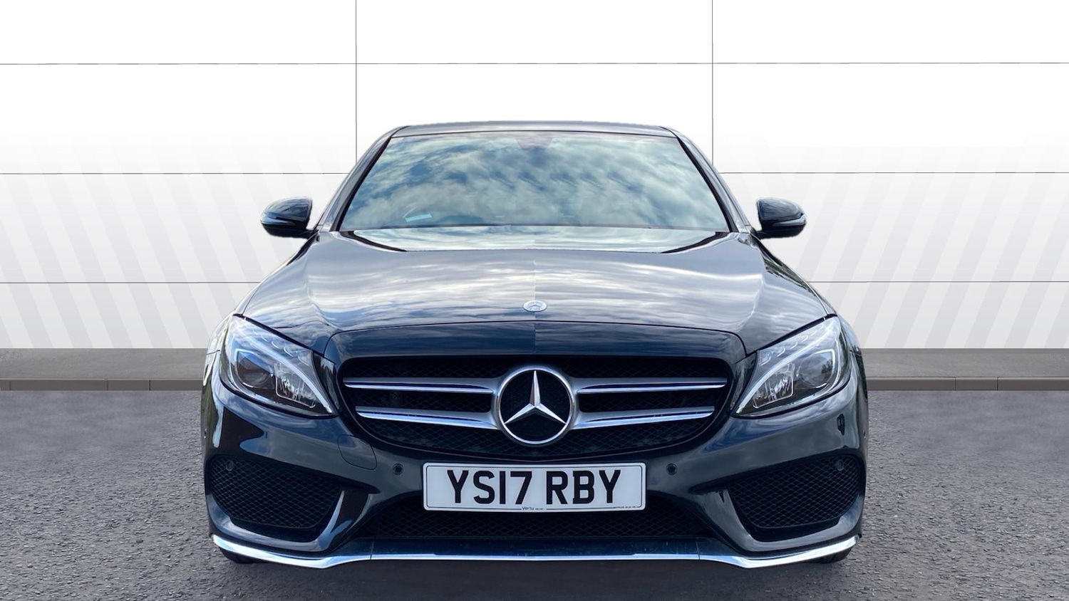 Used Mercedes-Benz C Class 2017 for sale - 76374602: Photo 3