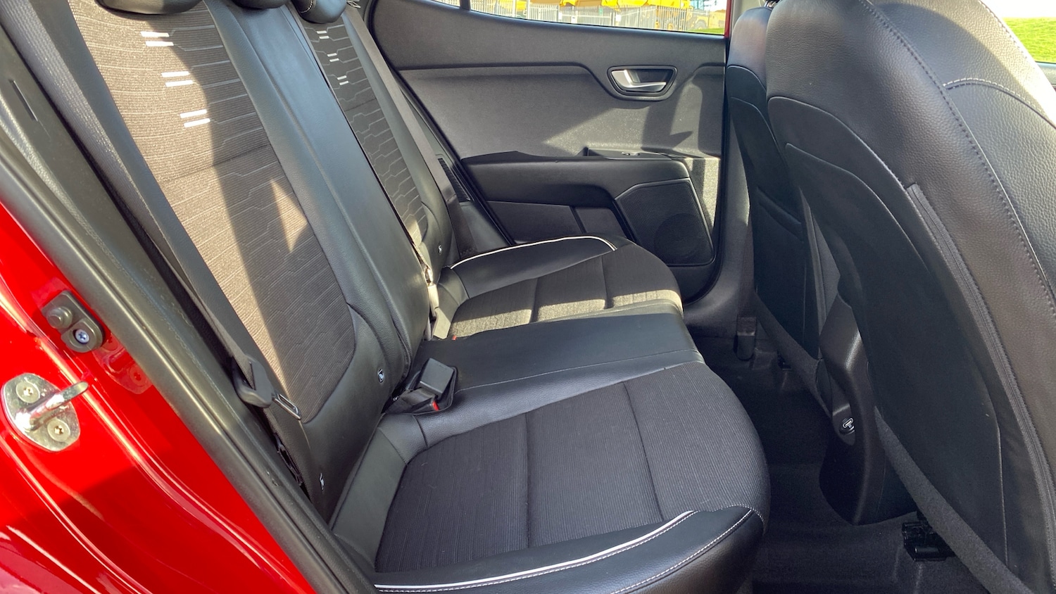 Used Kia Stonic 2022 for sale - 77676133: Photo 16