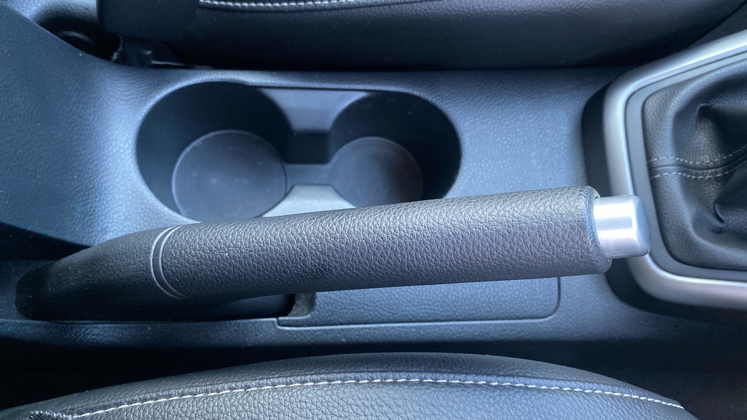 Used Kia Stonic 2022 for sale - 77676133: Photo 32