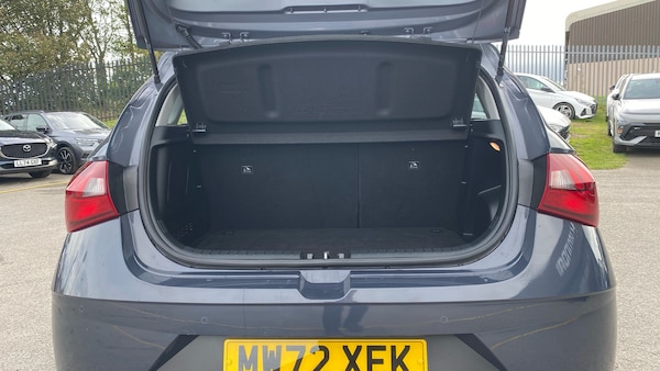 Used Hyundai i20 2022 for sale - 76207643: Photo 4