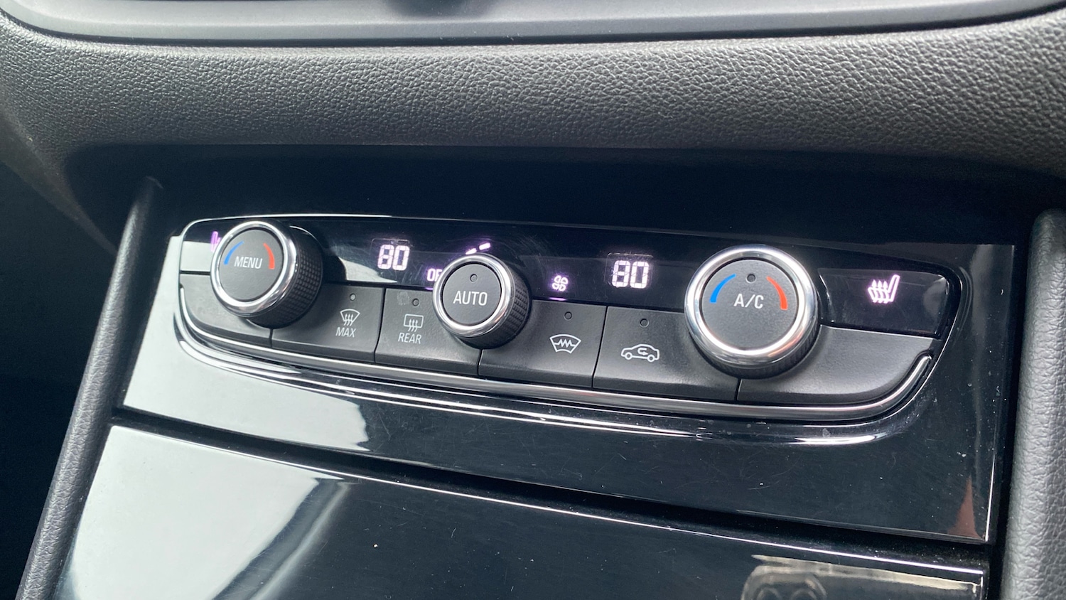 Used Vauxhall Grandland 2022 for sale - 77159769: Photo 34