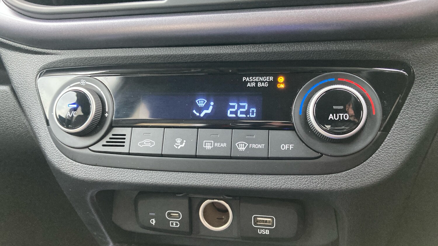 Used Hyundai i10 2024 for sale - 76493681: Photo 33