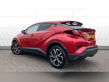 Used Toyota C-HR 2020 for sale - 79352443: Photo