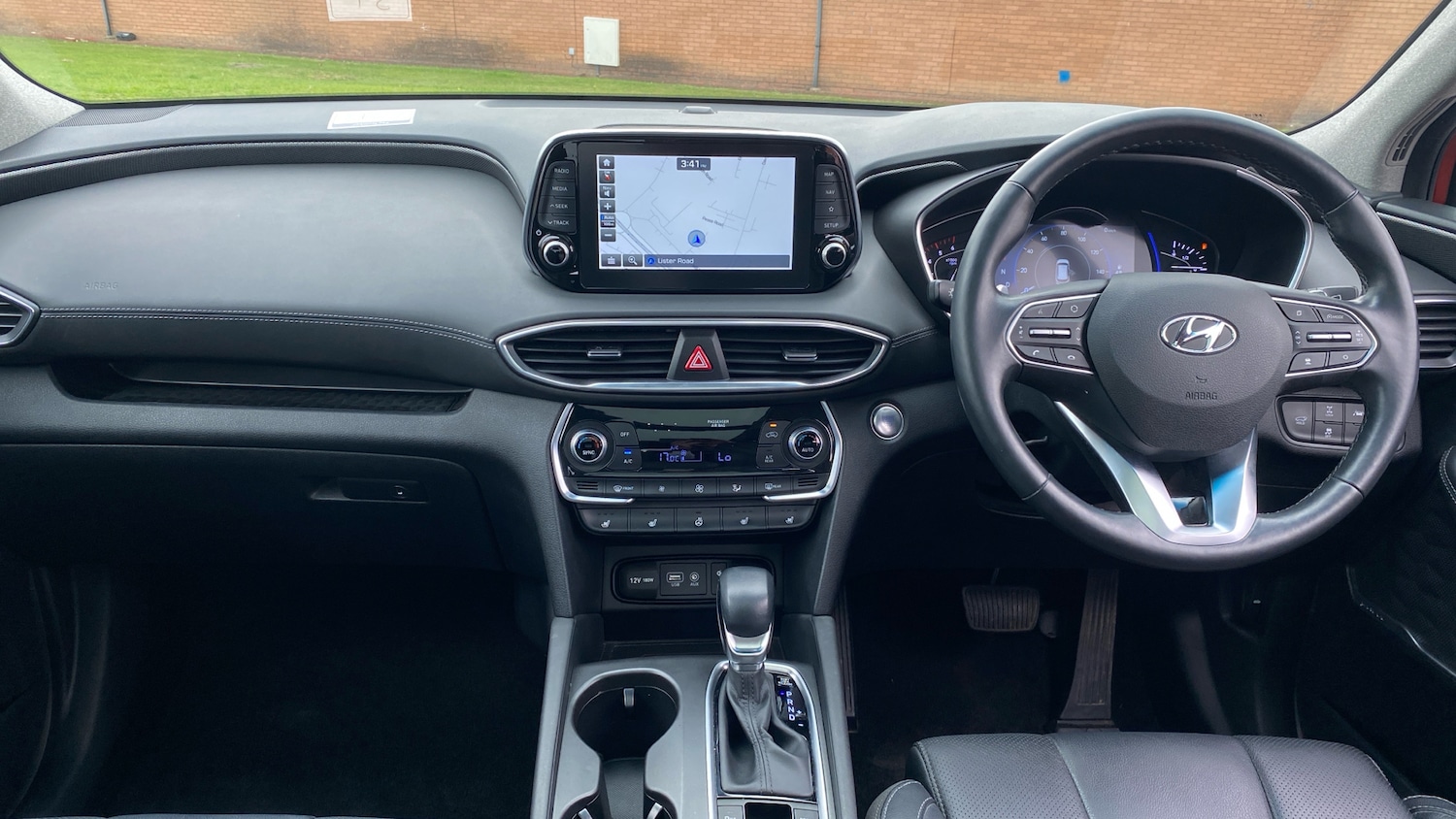 Used Hyundai Santa Fe 2019 for sale - 76194744: Photo 10