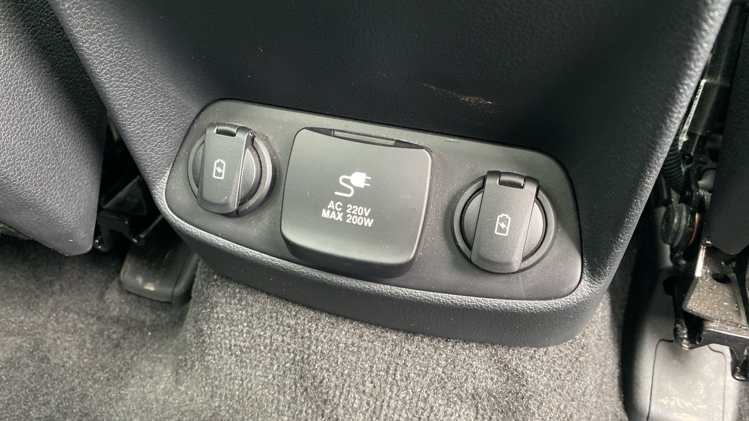 Used Hyundai Santa Fe 2019 for sale - 76194744: Photo 22