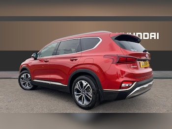 Used Hyundai Santa Fe 2019 for sale - 76194744: Photo 2