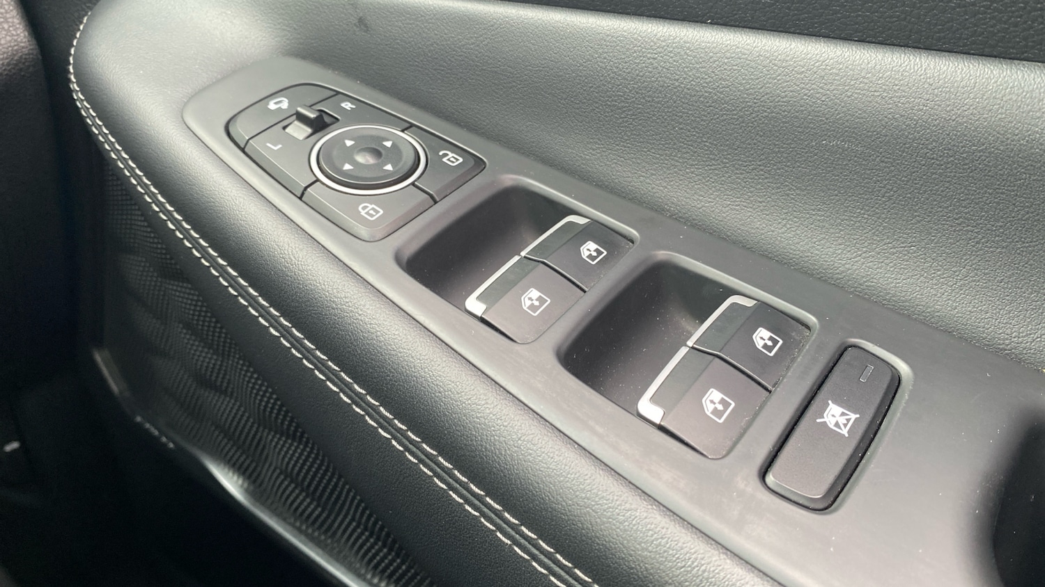 Used Hyundai Santa Fe 2019 for sale - 76194744: Photo 37