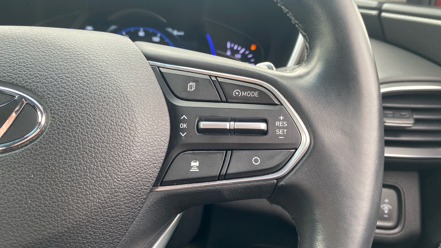 Used Hyundai Santa Fe 2019 for sale - 76194744: Photo 39
