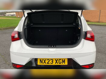 Used Hyundai i20 2023 for sale - 77136865: Photo