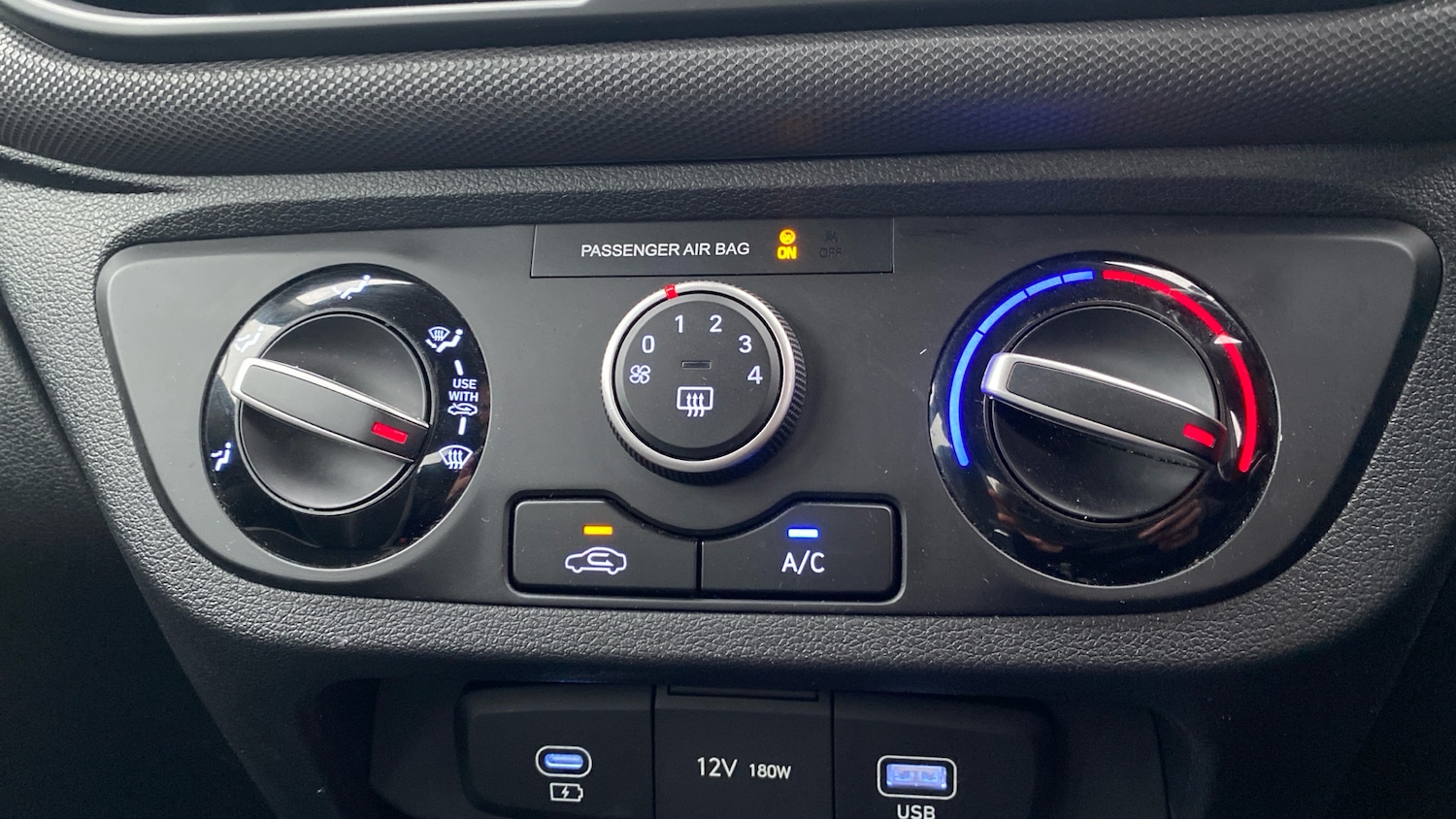 Used Hyundai i10 2025 for sale - 77038760: Photo 29