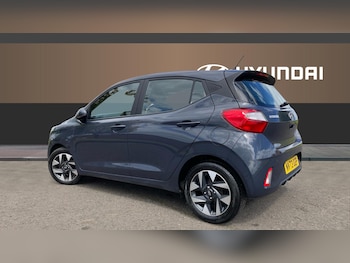 Used Hyundai i10 2023 for sale - 78617630: Photo