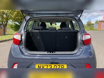 Used Hyundai i10 2023 for sale - 78617630: Photo
