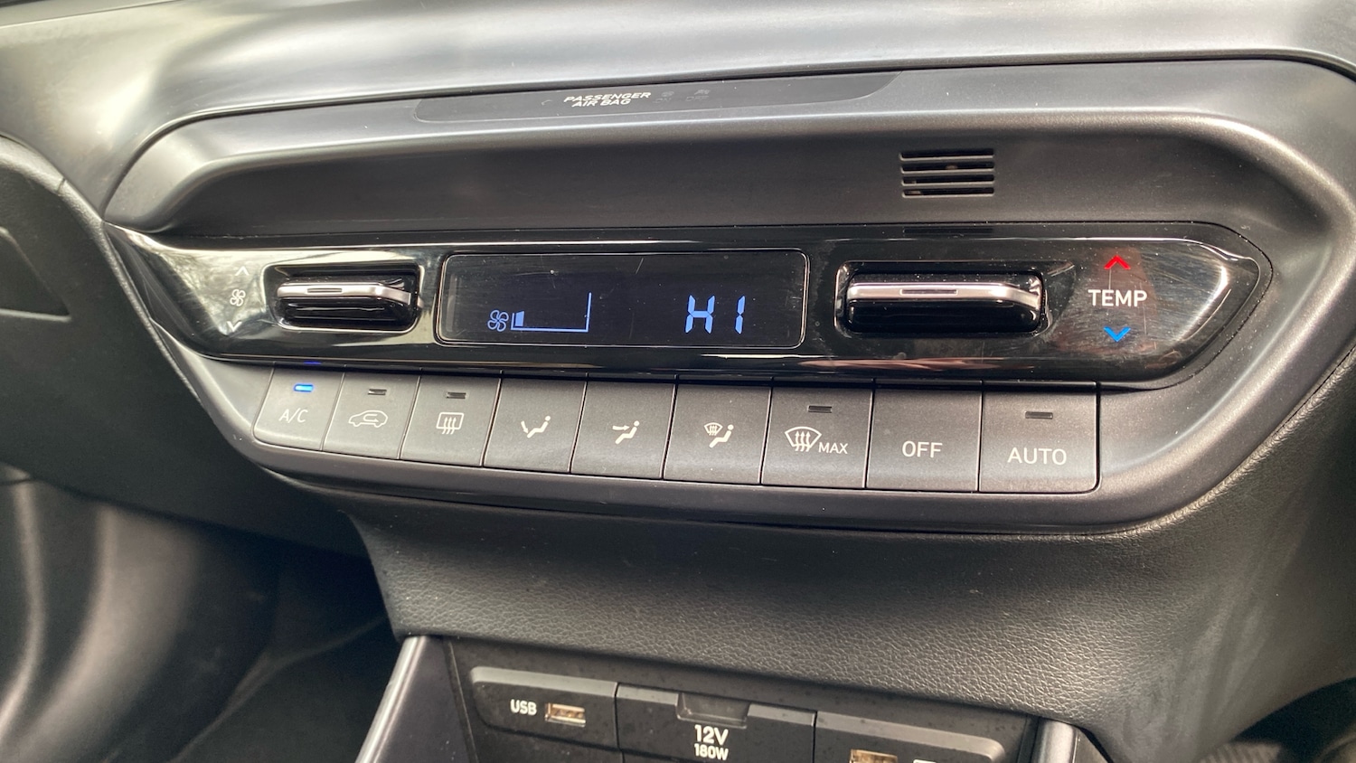 Used Hyundai i20 2023 for sale - 77834246: Photo 37