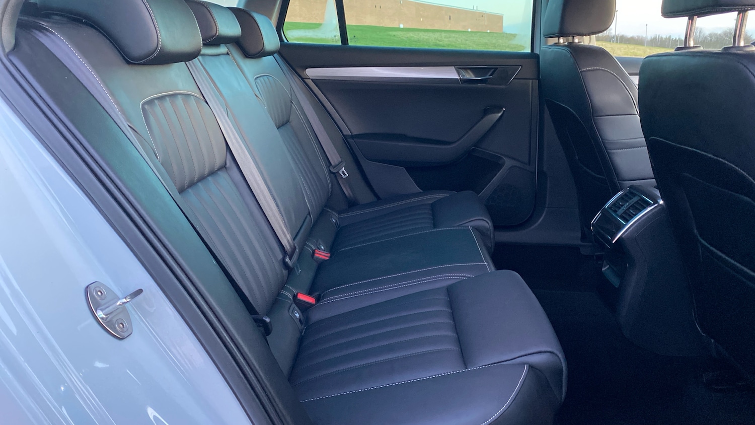 Used Skoda Superb 2023 for sale - 77282904: Photo 16