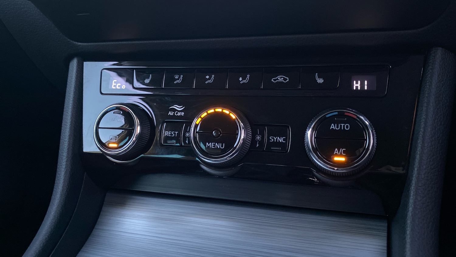 Used Skoda Superb 2023 for sale - 77282904: Photo 37