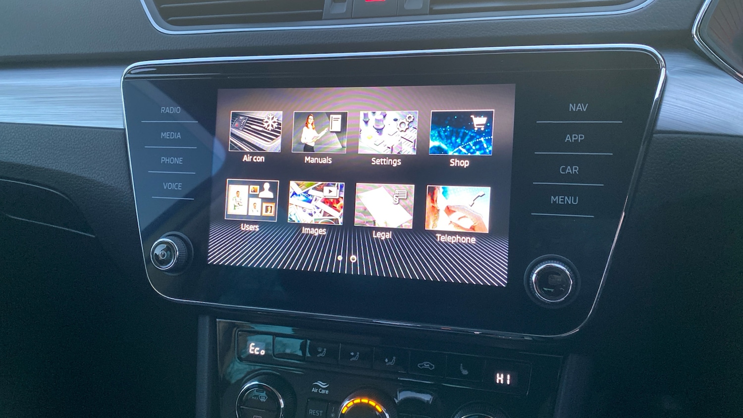 Used Skoda Superb 2023 for sale - 77282904: Photo 40