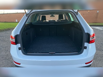 Used Skoda Superb 2023 for sale - 77282904: Photo