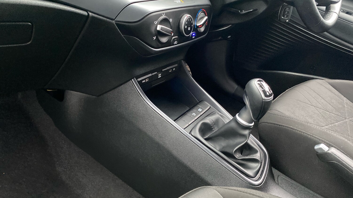 Used Hyundai BAYON 2022 for sale - 77104003: Photo 13