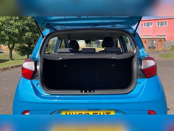 Used Hyundai i10 2023 for sale - 79719574: Photo