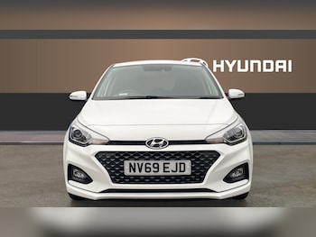 Used Hyundai i20 2020 for sale - 77380611: Photo