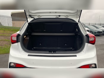 Used Hyundai i20 2020 for sale - 77380611: Photo