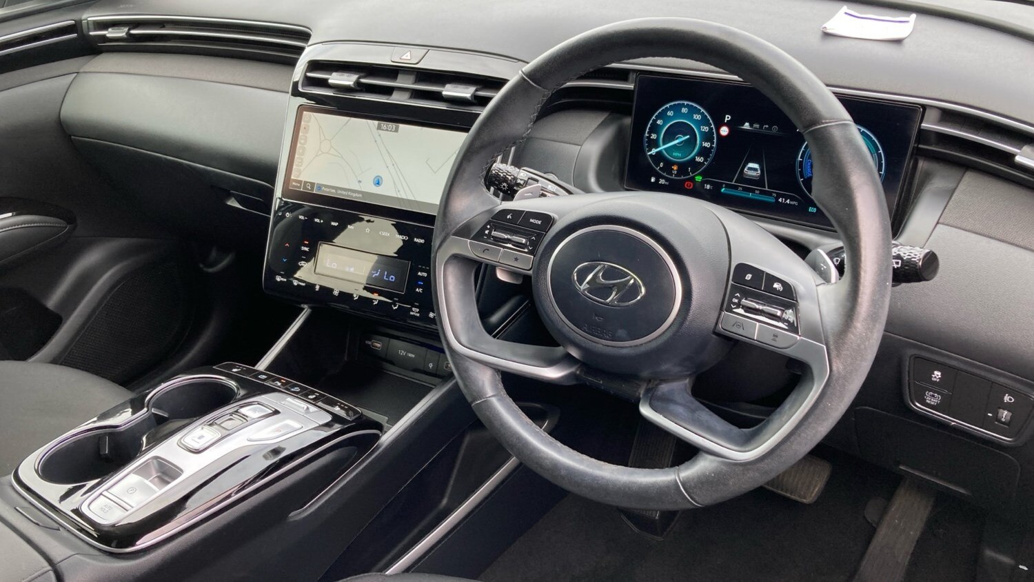 2022 Hyundai TUCSON 1.6 TGDi Hybrid 230 Premium 5dr 2WD Auto Hybrid Estate Estat - Picture 11 of 24