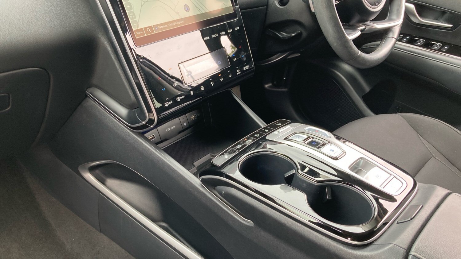 2022 Hyundai TUCSON 1.6 TGDi Hybrid 230 Premium 5dr 2WD Auto Hybrid Estate Estat - Picture 13 of 24