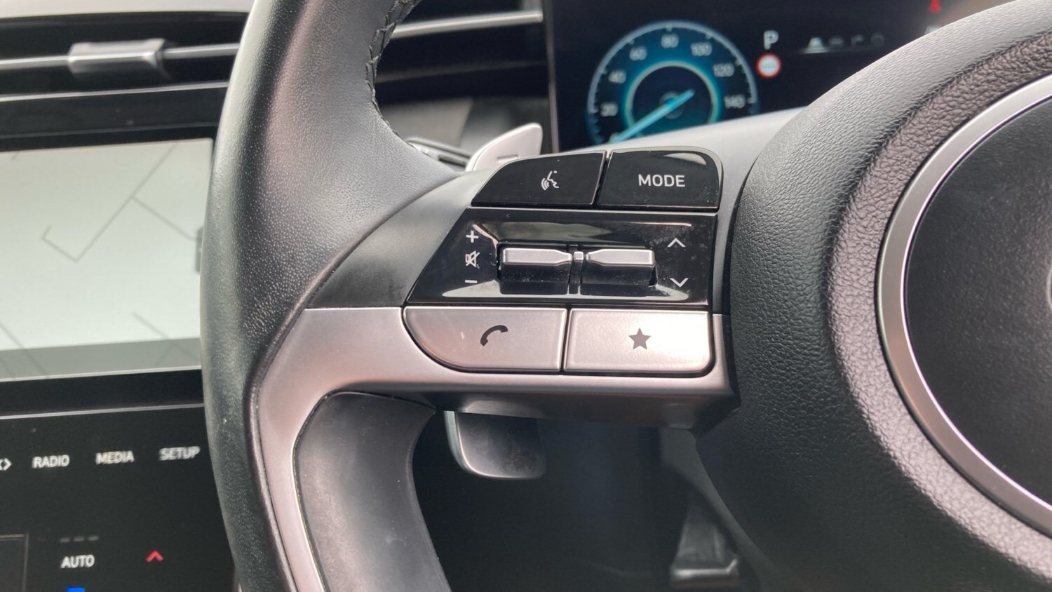 2022 Hyundai TUCSON 1.6 TGDi Hybrid 230 Premium 5dr 2WD Auto Hybrid Estate Estat - Picture 21 of 24