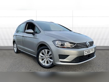 Volkswagen - Golf SV