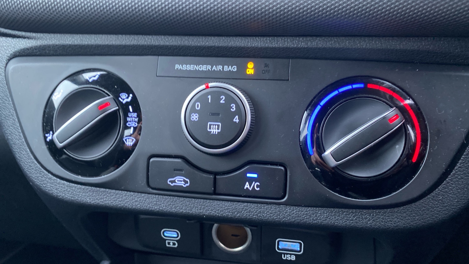 Used Hyundai i10 2025 for sale - 76762296: Photo 28