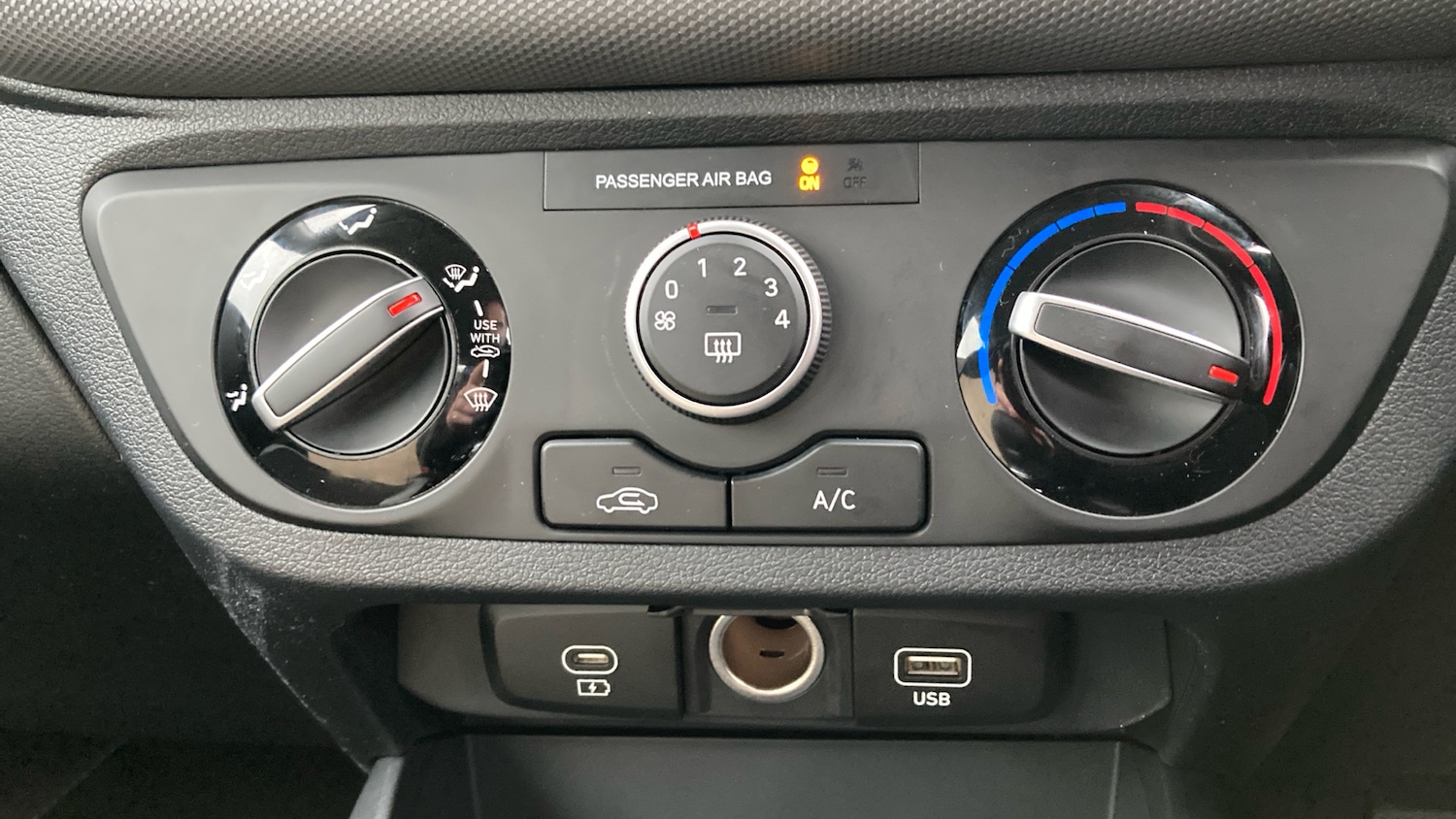 Used Hyundai i10 2025 for sale - 77569347: Photo 35