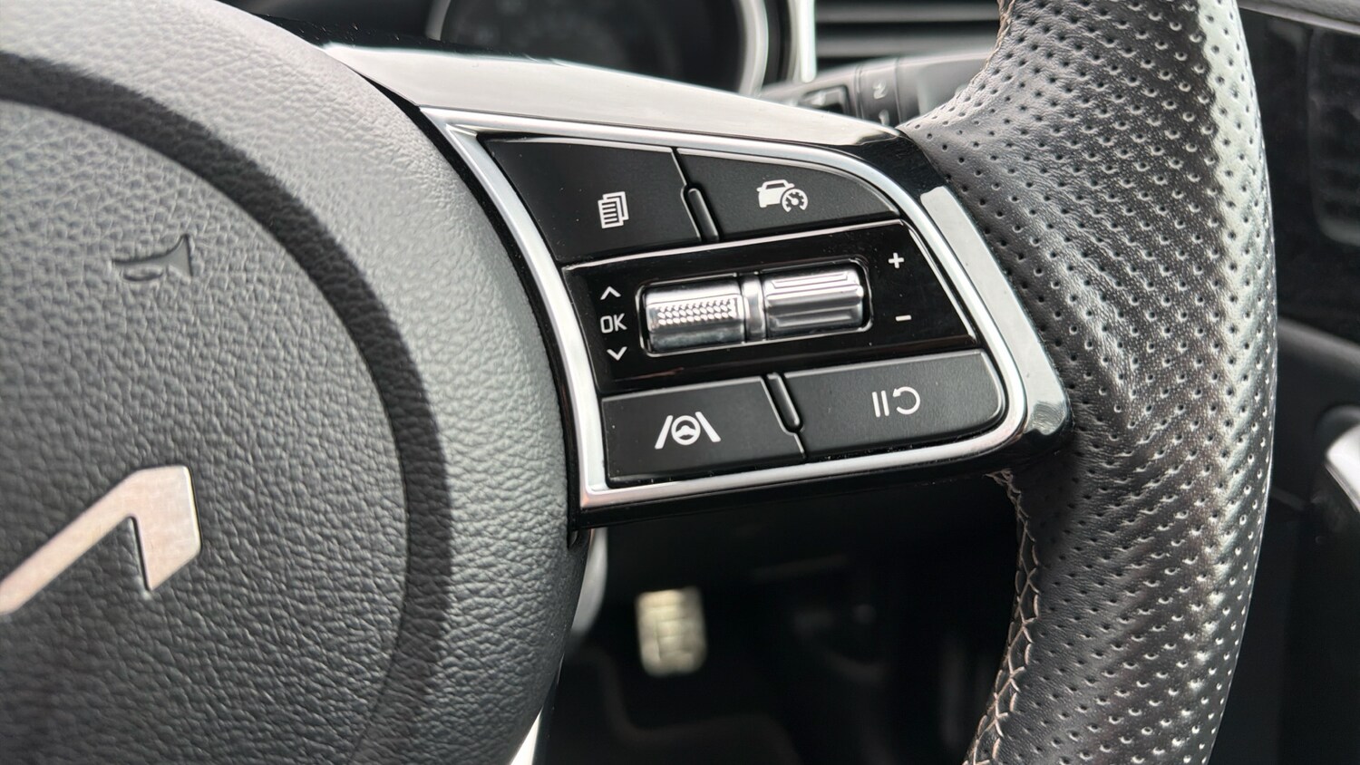 Used Kia XCeed 2023 for sale - 78152882: Photo 24