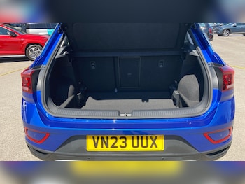 Used Volkswagen T-Roc 2023 for sale - 79308377: Photo