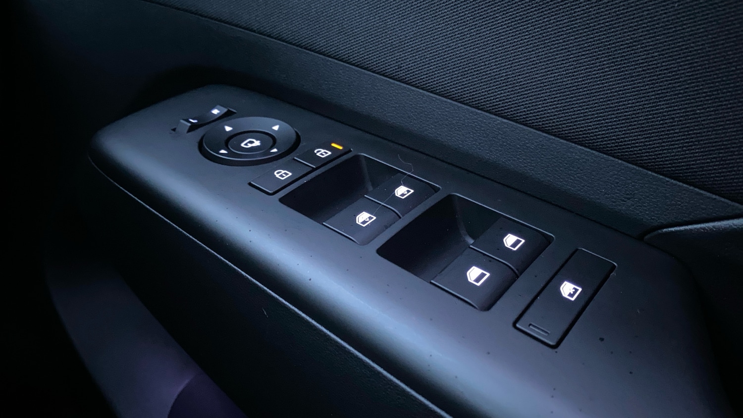 Used Hyundai KONA 2025 for sale - 77085381: Photo 27