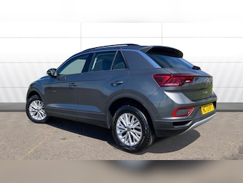 Used Volkswagen T-Roc 2022 for sale - 78885900: Photo