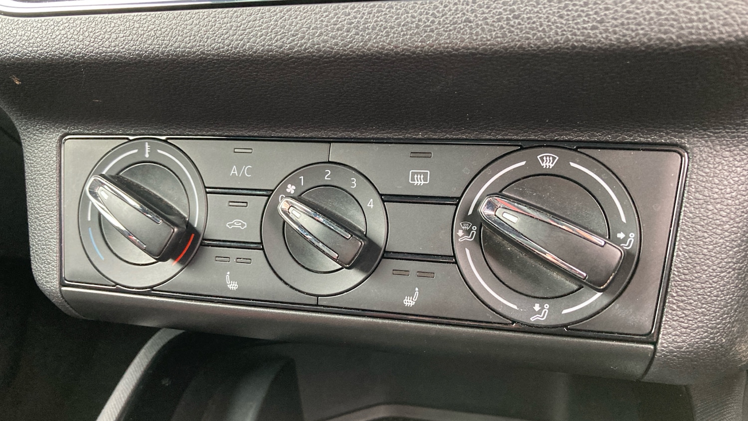 Used Skoda Kamiq 2022 for sale - 76078008: Photo 32