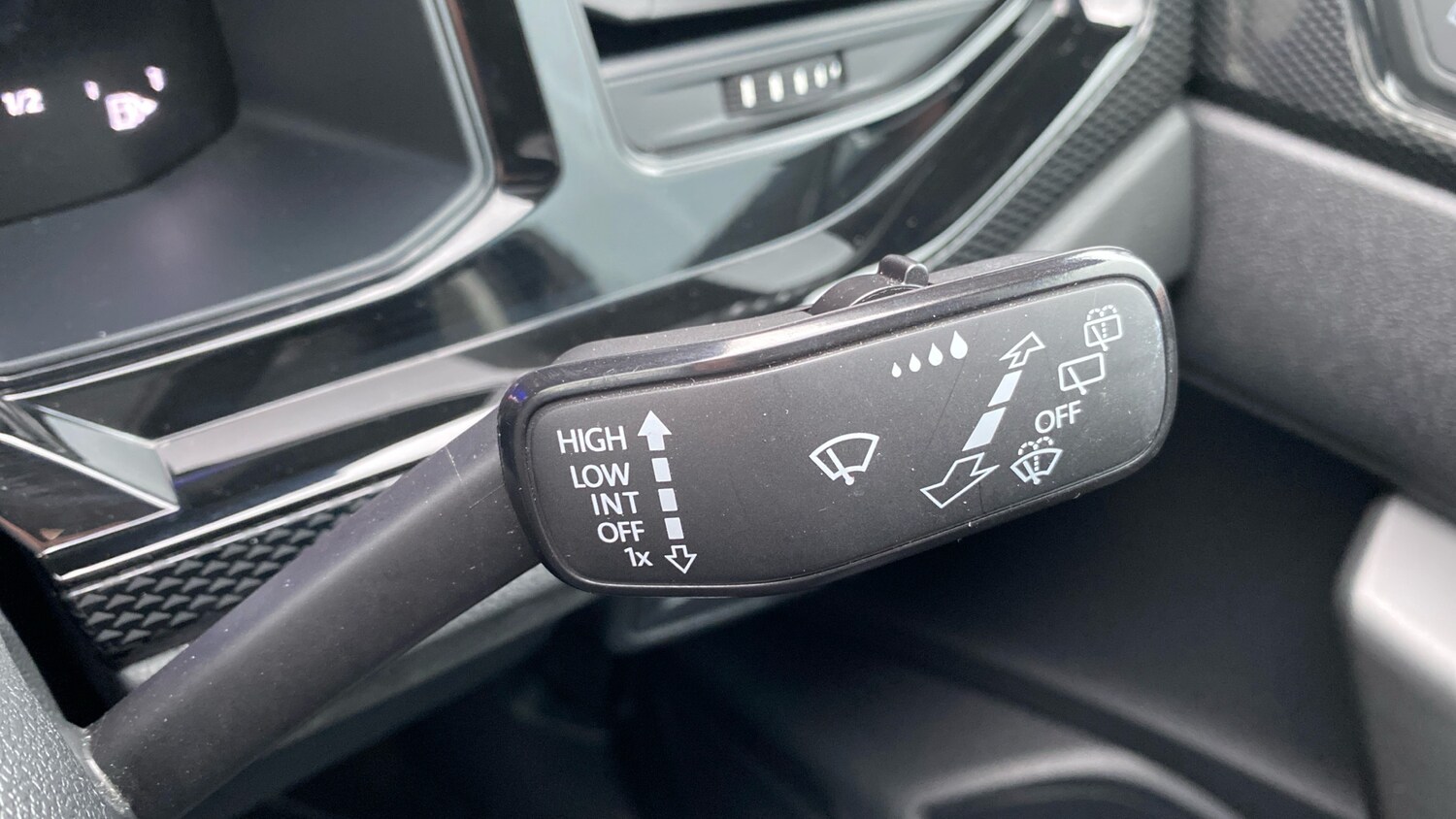 Used Volkswagen Taigo 2023 for sale - 76974186: Photo 26